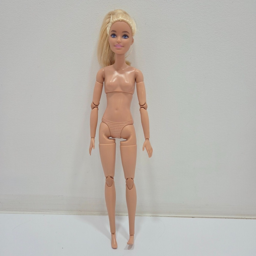 Mattel 2020 Barbie Made to Move Doll‎ Yoga Instructor Articulated Nude GXF04